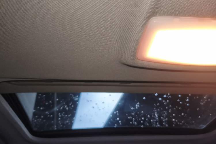 Used BMW 1 Series 2013 Revised 118i Sport Edition Headliner