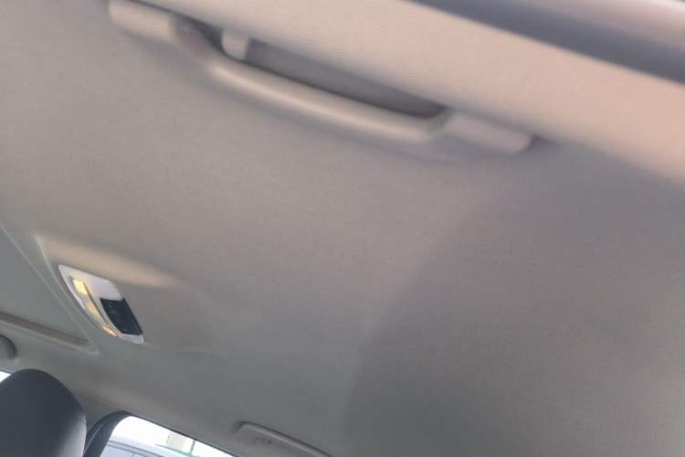 Used BMW 1 Series 2013 Facelifted 118i Leading Edition Headliner