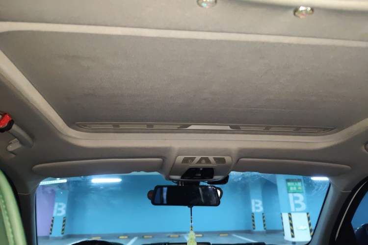 Used BMW 1 Series 2013 Facelifted 118i Leading Edition Headliner