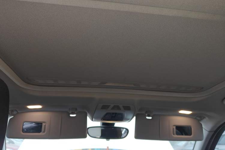 Used BMW 1 Series 2013 Facelifted 118i Leading Edition Headliner