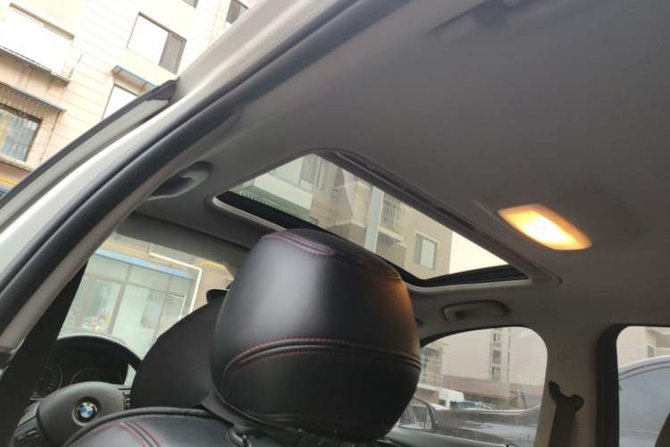 Used BMW 1 Series 2013 Facelifted 118i Leading Edition Headliner