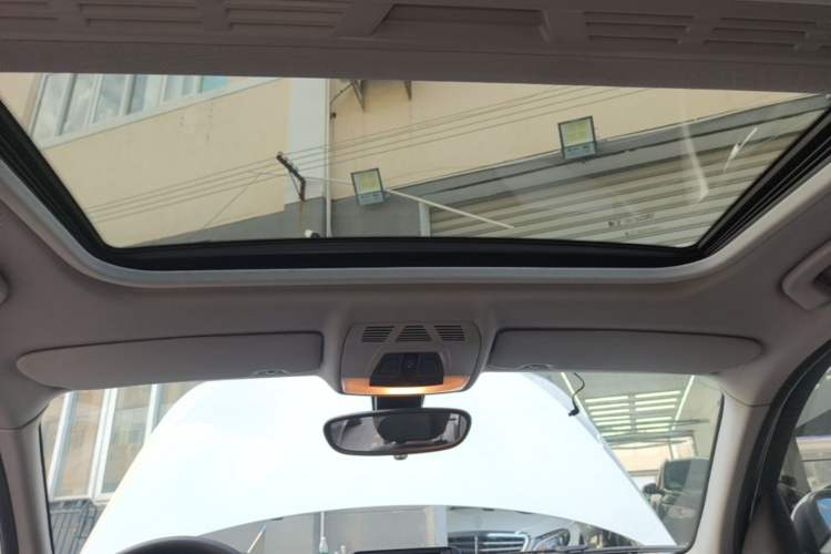 Used BMW 1 Series 2013 Facelifted 118i Leading Edition Headliner