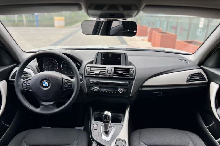 Used BMW 1 Series 2013 Facelifted 118i Leading Edition Interior 1