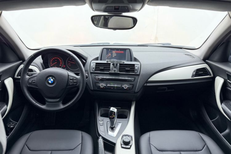 Used BMW 1 Series 2013 Revised 116i Leading Edition Interior 2