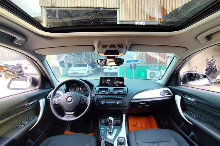 Used BMW 1 Series 2013 Revised 116i Leading Edition Interior 2