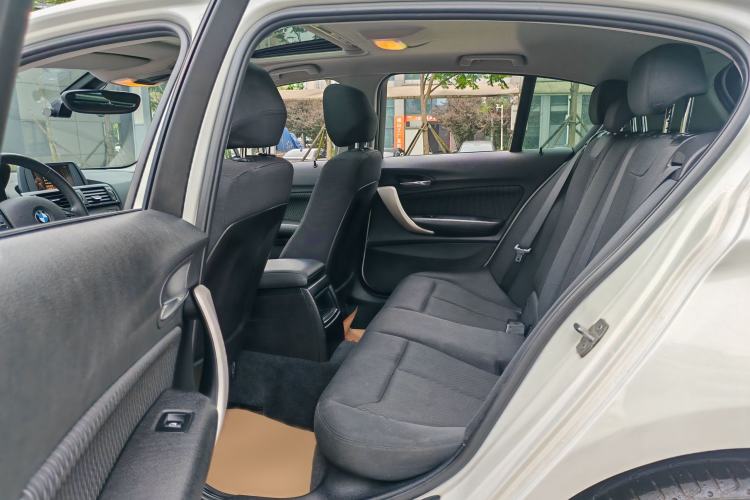 Used BMW 1 Series 2013 Revised 116i Leading Edition Interior 3