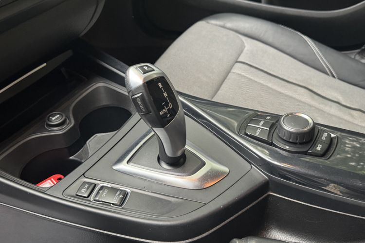 Used BMW 1 Series 2013 Revised 116i Urban Edition Interior 3