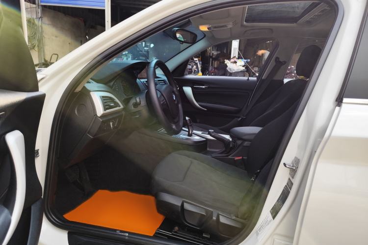Used BMW 1 Series 2013 Revised 116i Leading Edition Interior 3