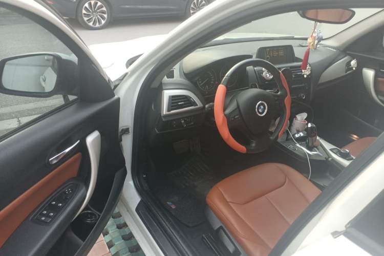 Used BMW 1 Series 2013 Revised 116i Leading Edition Interior 3