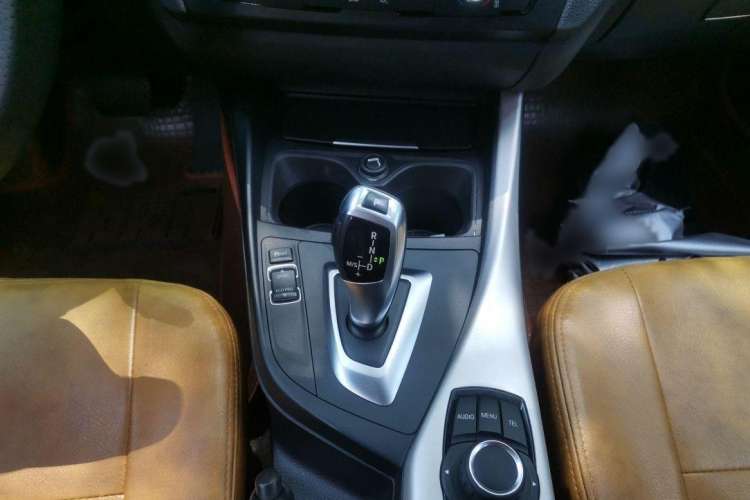 Used BMW 1 Series 2013 Revised 116i Leading Edition Interior 4