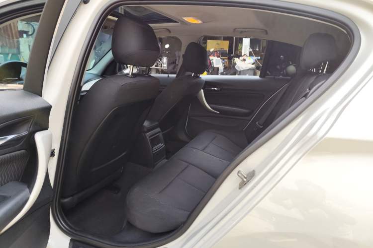 Used BMW 1 Series 2013 Revised 116i Leading Edition Interior 4
