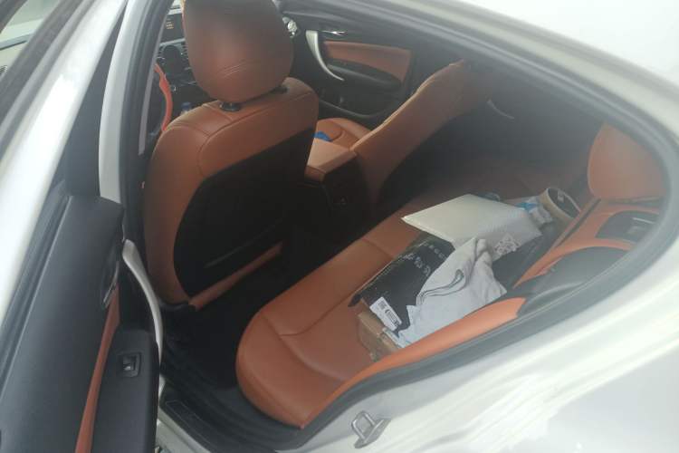 Used BMW 1 Series 2013 Revised 116i Leading Edition Interior 4