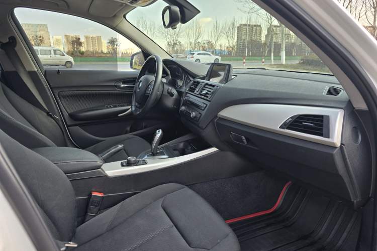 Used BMW 1 Series 2013 Revised 116i Leading Edition Interior 5