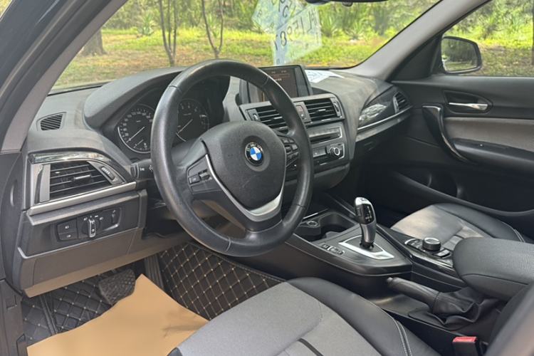 Used BMW 1 Series 2013 Revised 116i Leading Edition Interior 8