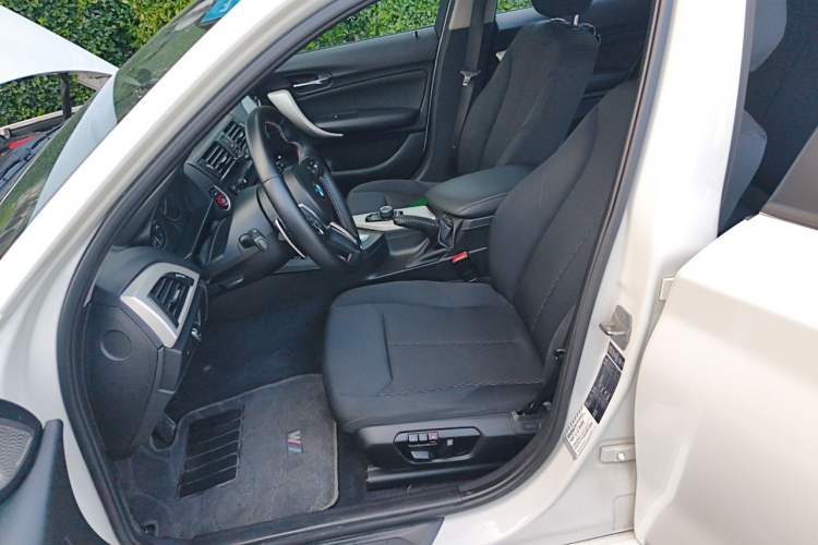Used BMW 1 Series 2013 Facelifted 118i Leading Edition Left Front Seat