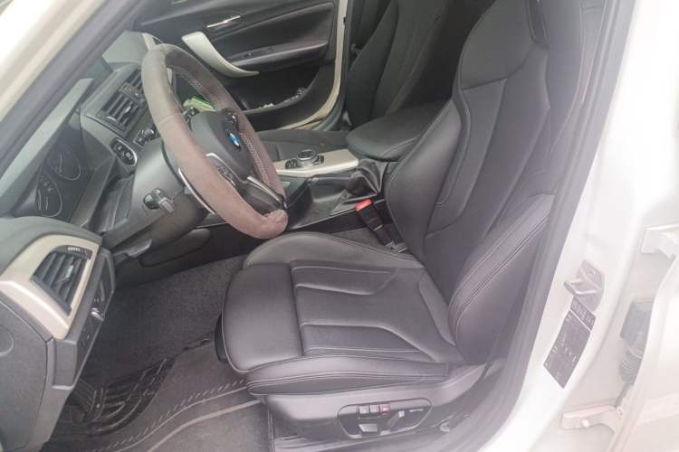 Used BMW 1 Series 2013 Facelifted 118i Leading Edition Left Front Seat