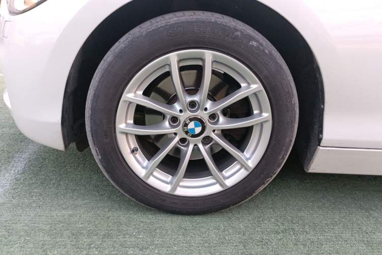 Used BMW 1 Series 2013 Facelifted 118i Leading Edition Left Front Wheel Hub