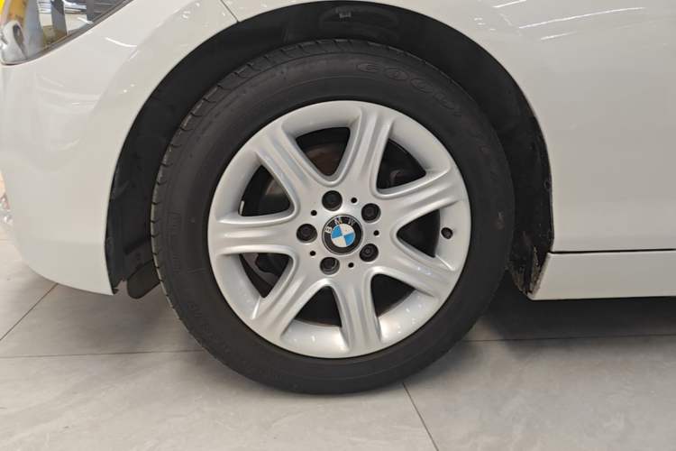 Used BMW 1 Series 2013 Revised 116i Leading Edition Left Front Wheel Hub