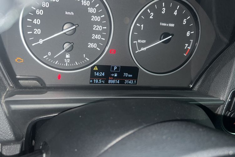 Used BMW 1 Series 2013 Facelifted 118i Leading Edition Odometer Close Up