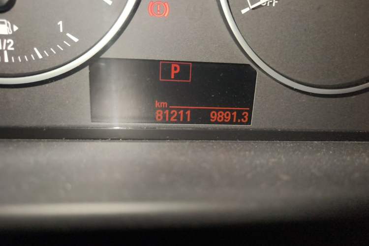 Used BMW 1 Series 2013 Revised 116i Leading Edition Odometer Close Up