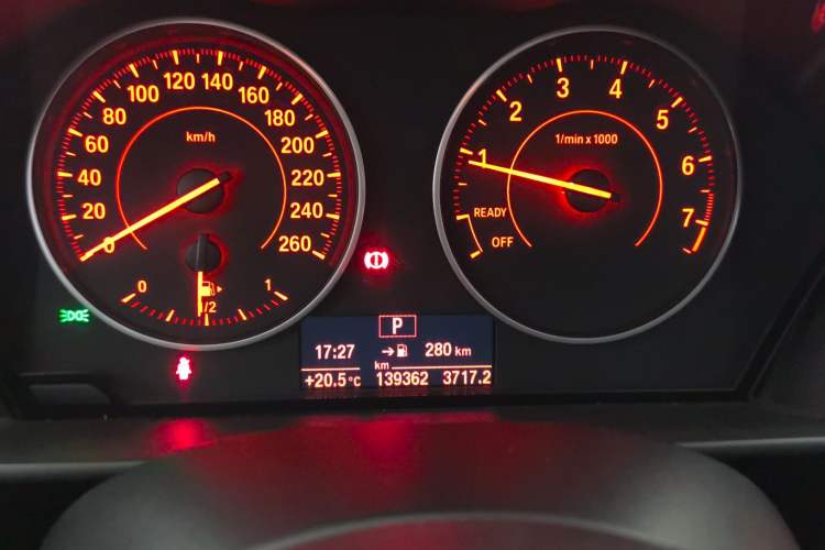 Used BMW 1 Series 2013 Revised 118i Sport Edition Odometer Close Up