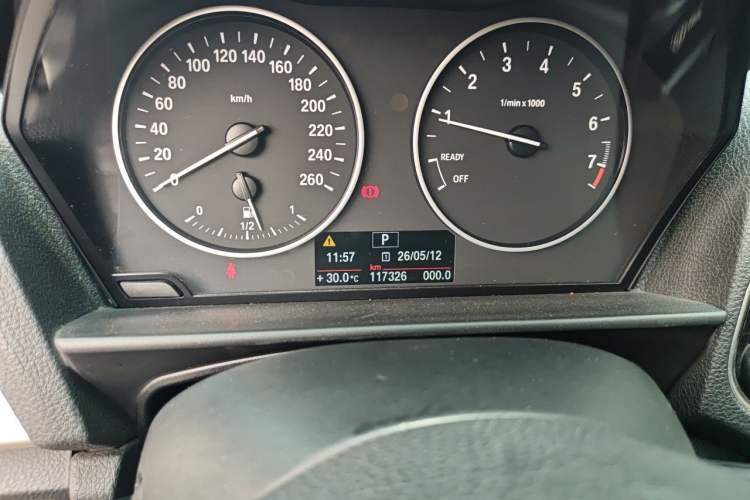 Used BMW 1 Series 2013 Facelifted 118i Leading Edition Odometer Close Up