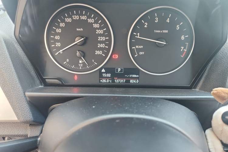 Used BMW 1 Series 2013 Facelifted 118i Leading Edition Odometer Close Up