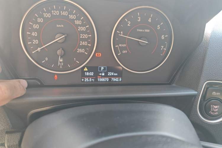 Used BMW 1 Series 2013 Revised 118i Sport Edition Odometer Close Up