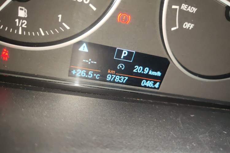Used BMW 1 Series 2013 Facelifted 118i Leading Edition Odometer Close Up