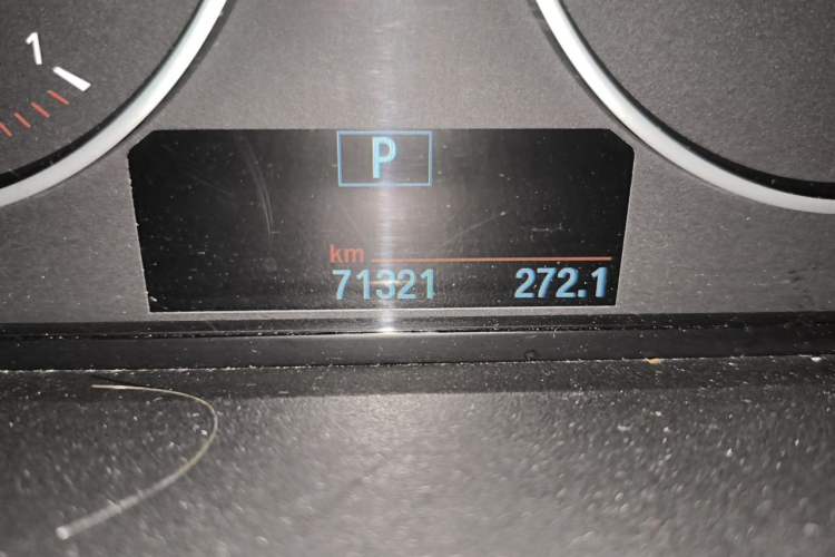 Used BMW 1 Series 2013 Revised 118i Sport Edition Odometer Close Up