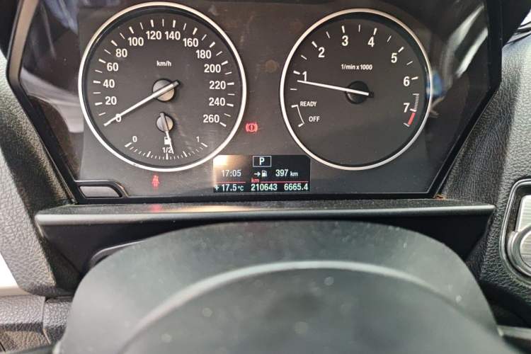 Used BMW 1 Series 2013 Facelifted 118i Leading Edition Odometer Close Up