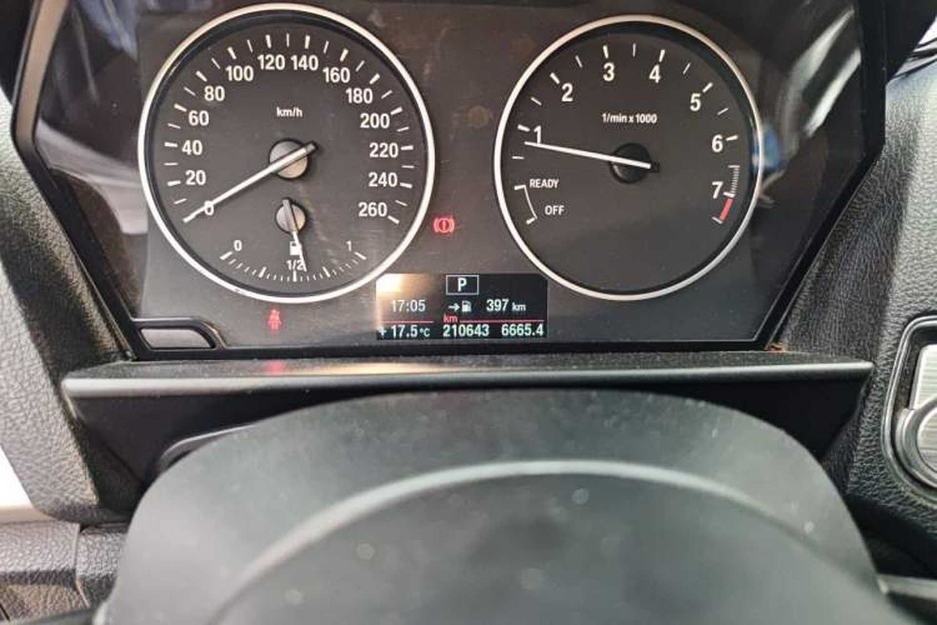Used BMW 1 Series 2013 Facelifted 118i Leading Edition Odometer Close Up