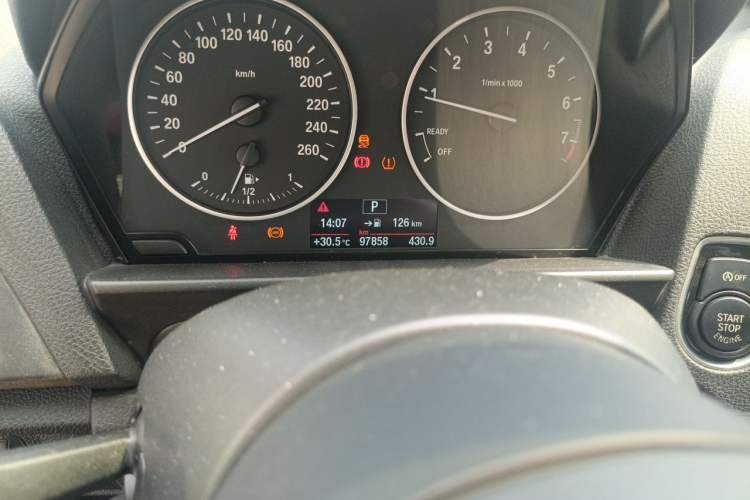 Used BMW 1 Series 2013 Facelifted 118i Leading Edition Odometer Close Up