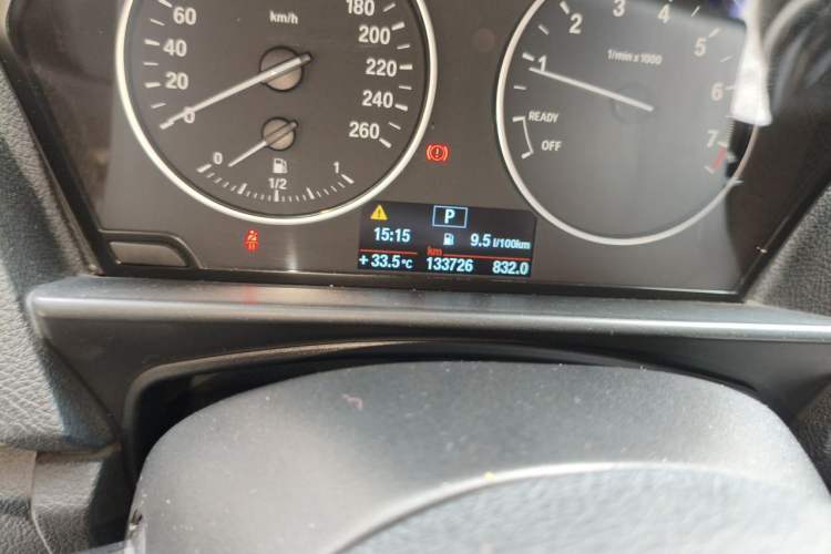 Used BMW 1 Series 2013 Facelifted 118i Leading Edition Odometer Close Up