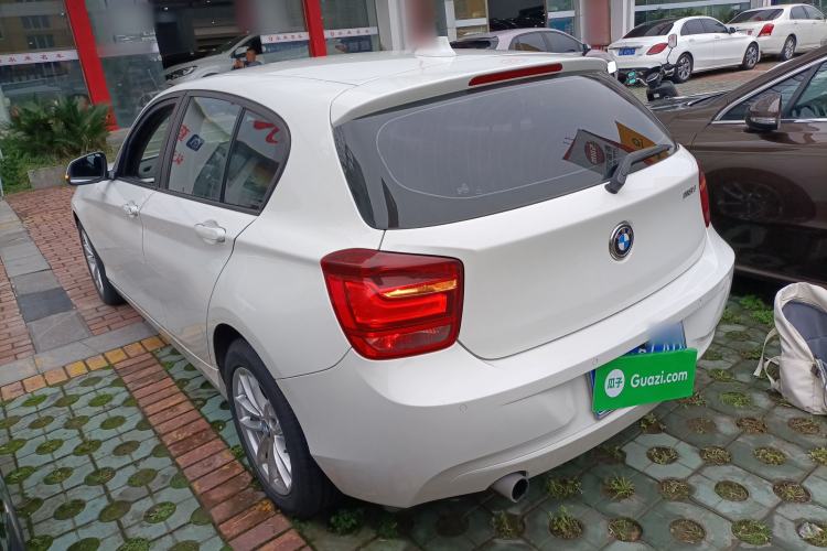 Used BMW 1 Series 2013 Facelifted 118i Leading Edition Rear Left 45 Deg