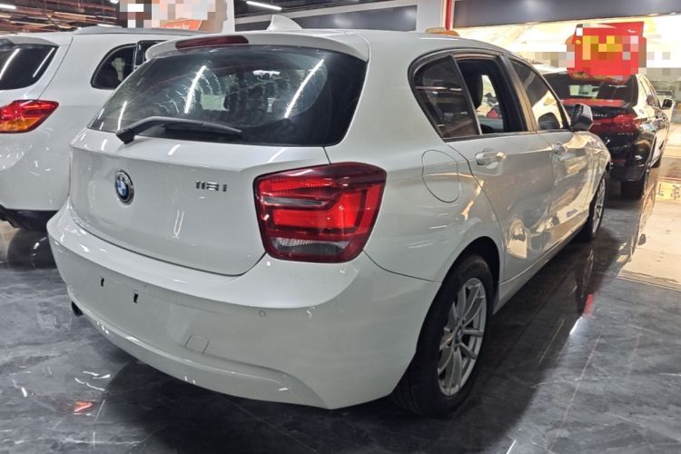Used BMW 1 Series 2013 Facelifted 118i Leading Edition Rear Right 45 Deg