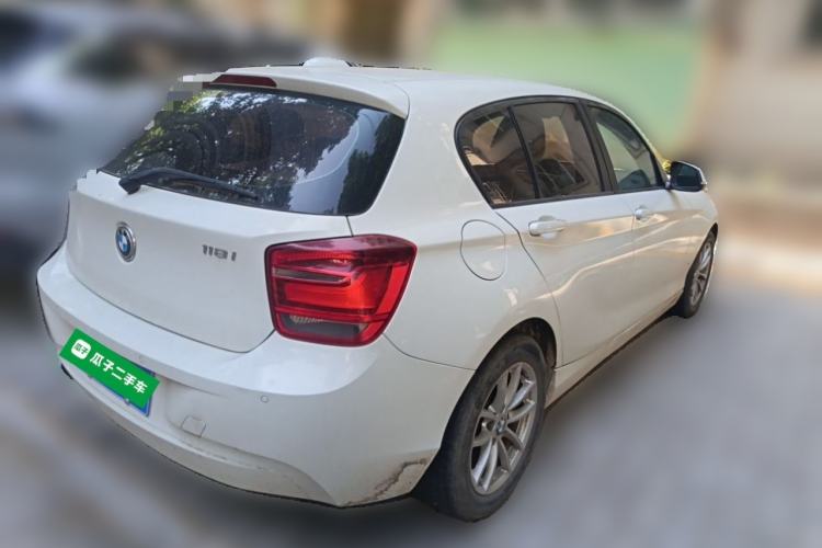 Used BMW 1 Series 2013 Facelifted 118i Leading Edition Rear Right 45 Deg