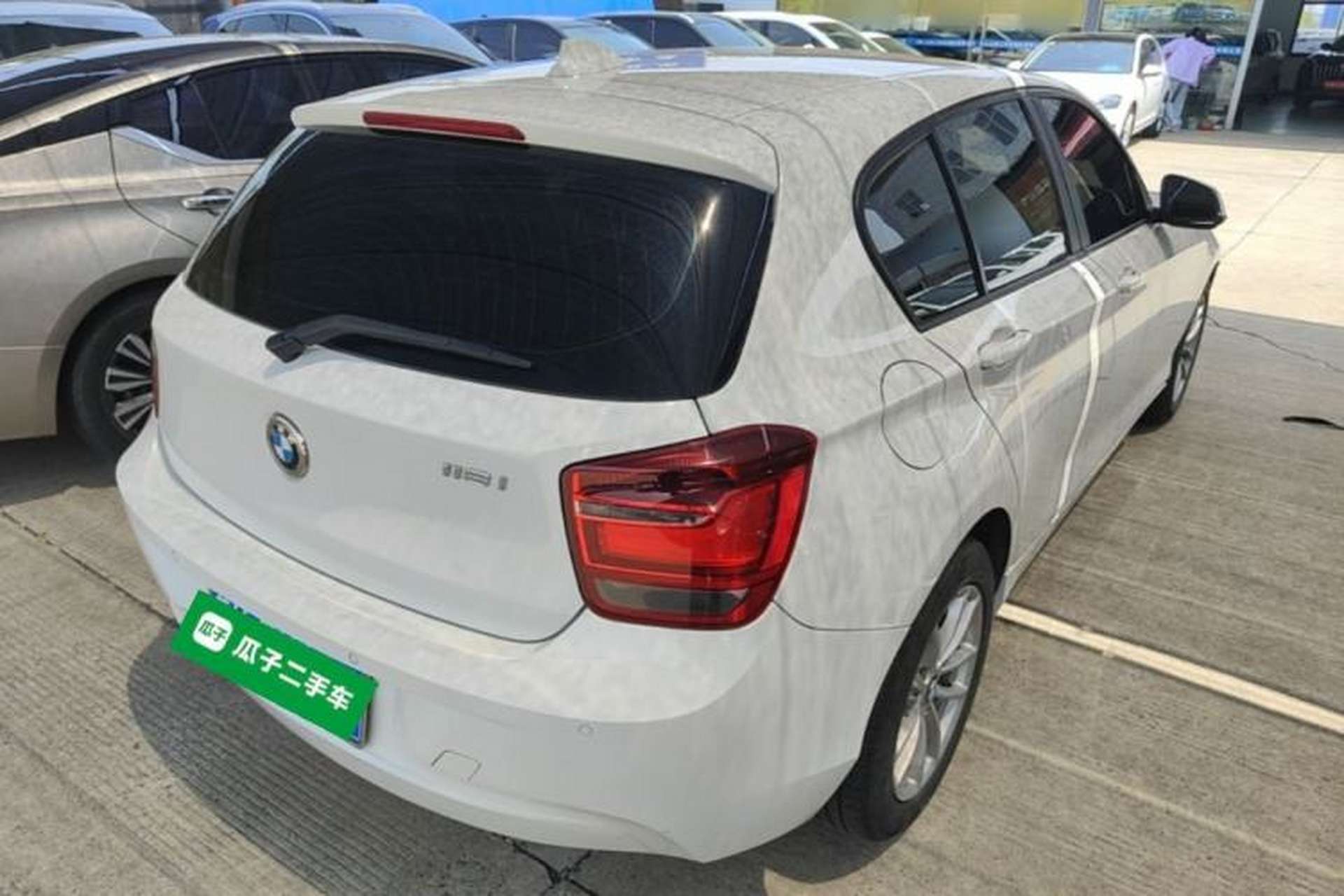 Used BMW 1 Series 2013 Facelifted 118i Leading Edition Rear Right 45 Deg