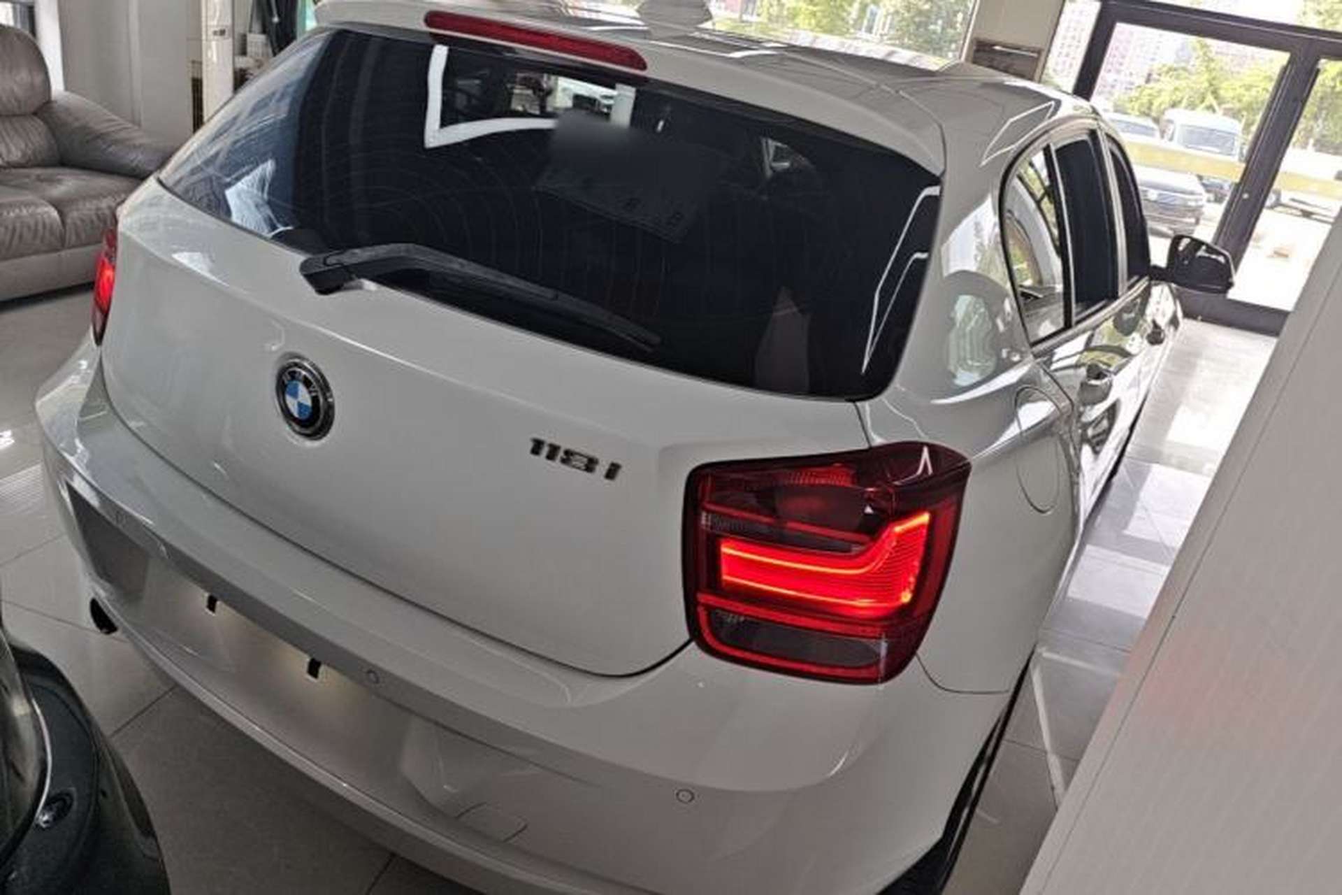 Used BMW 1 Series 2013 Facelifted 118i Leading Edition Rear Right 45 Deg