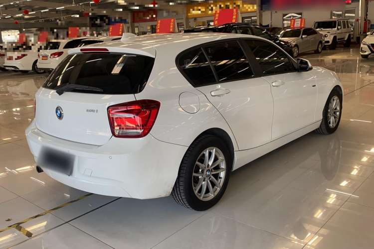 Used BMW 1 Series 2013 Facelifted 118i Leading Edition Rear Right 45 Deg