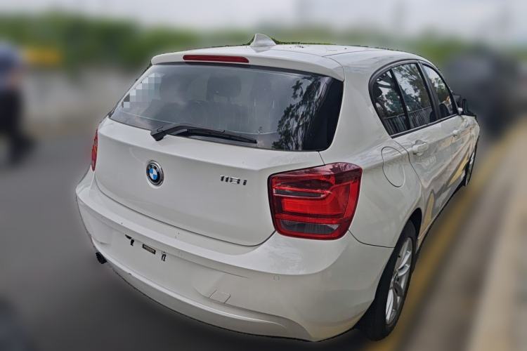 Used BMW 1 Series 2013 Facelifted 118i Leading Edition Rear Right 45 Deg