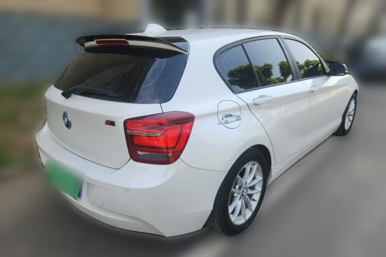 Used BMW 1 Series 2013 Facelifted 118i Leading Edition Rear Right 45 Deg