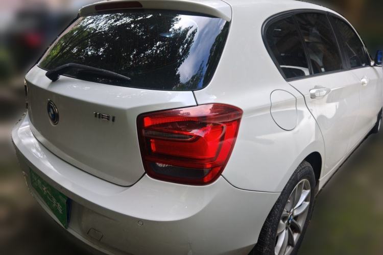 Used BMW 1 Series 2013 Facelifted 118i Leading Edition Rear Right 45 Deg