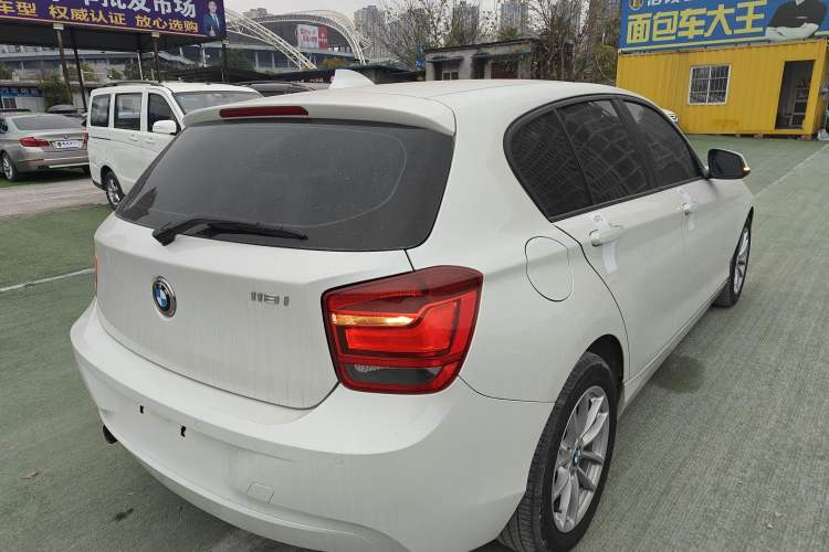 Used BMW 1 Series 2013 Facelifted 118i Leading Edition Rear Right 45 Deg
