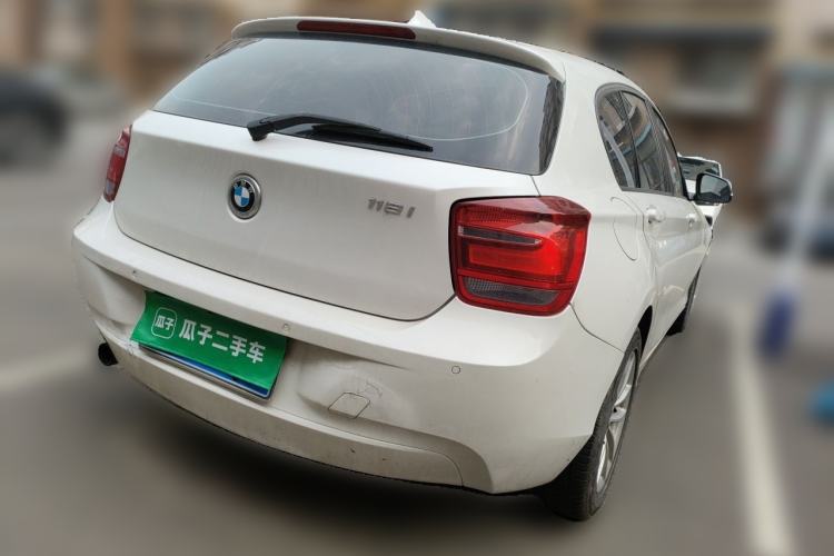 Used BMW 1 Series 2013 Facelifted 118i Leading Edition Rear Right 45 Deg