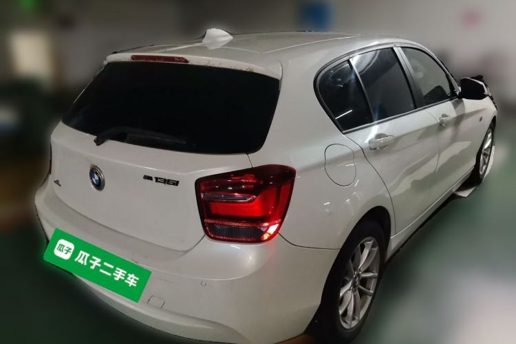 Used BMW 1 Series 2013 Facelifted 118i Leading Edition Rear Right 45 Deg