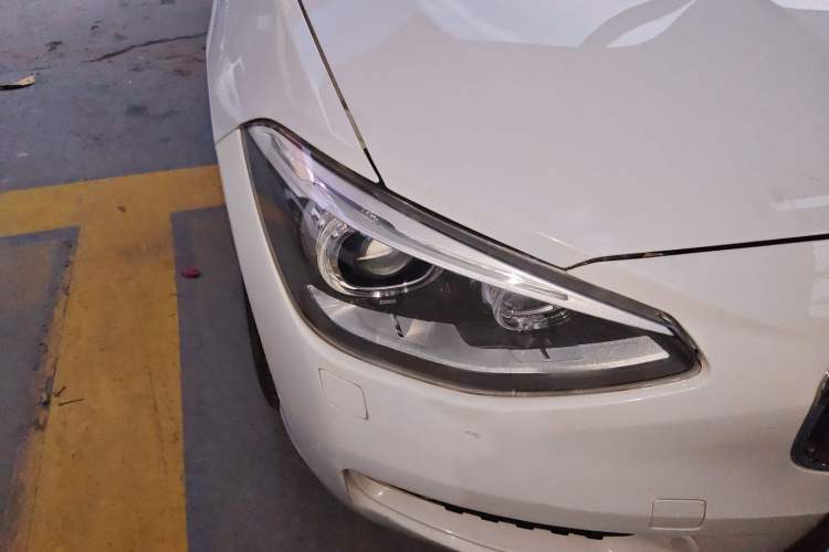 Used BMW 1 Series 2013 Facelifted 118i Leading Edition Right Front Headlight