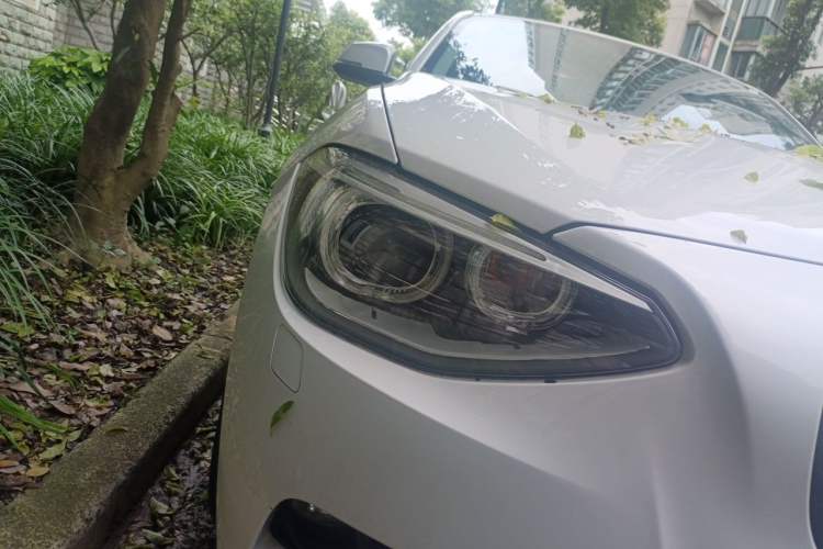 Used BMW 1 Series 2013 Facelifted 118i Leading Edition Right Front Headlight