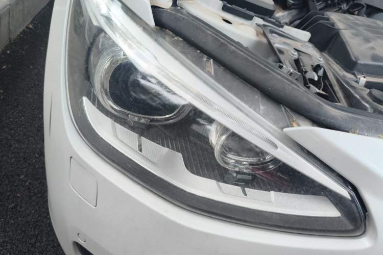 Used BMW 1 Series 2013 Revised 118i Sport Edition Right Front Headlight