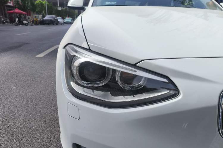 Used BMW 1 Series 2013 Facelifted 118i Leading Edition Right Front Headlight